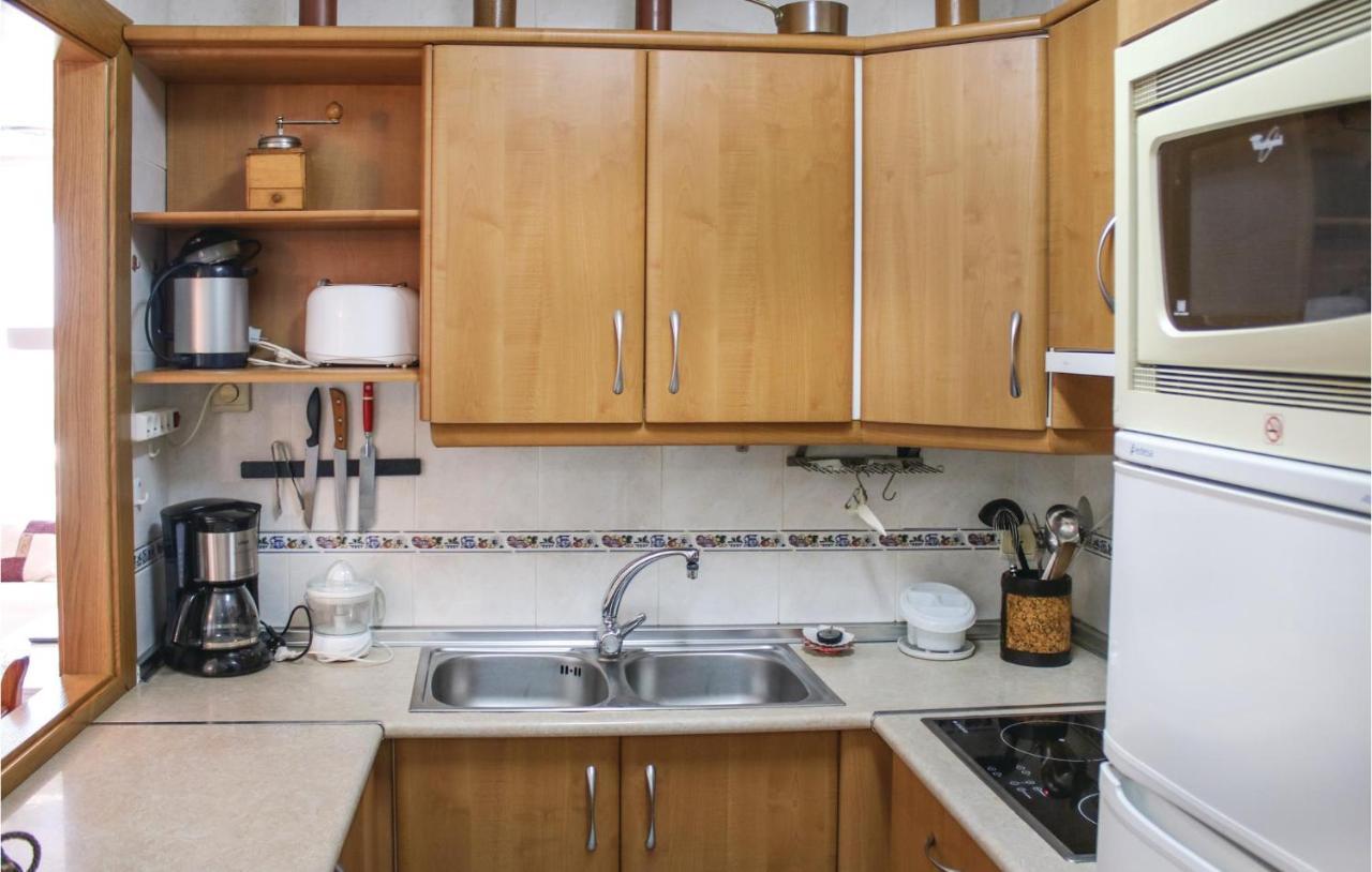 Beautiful In Benalmdena With 2 Bedrooms, Wifi And Outdoor Swimming Pool Benalmádena